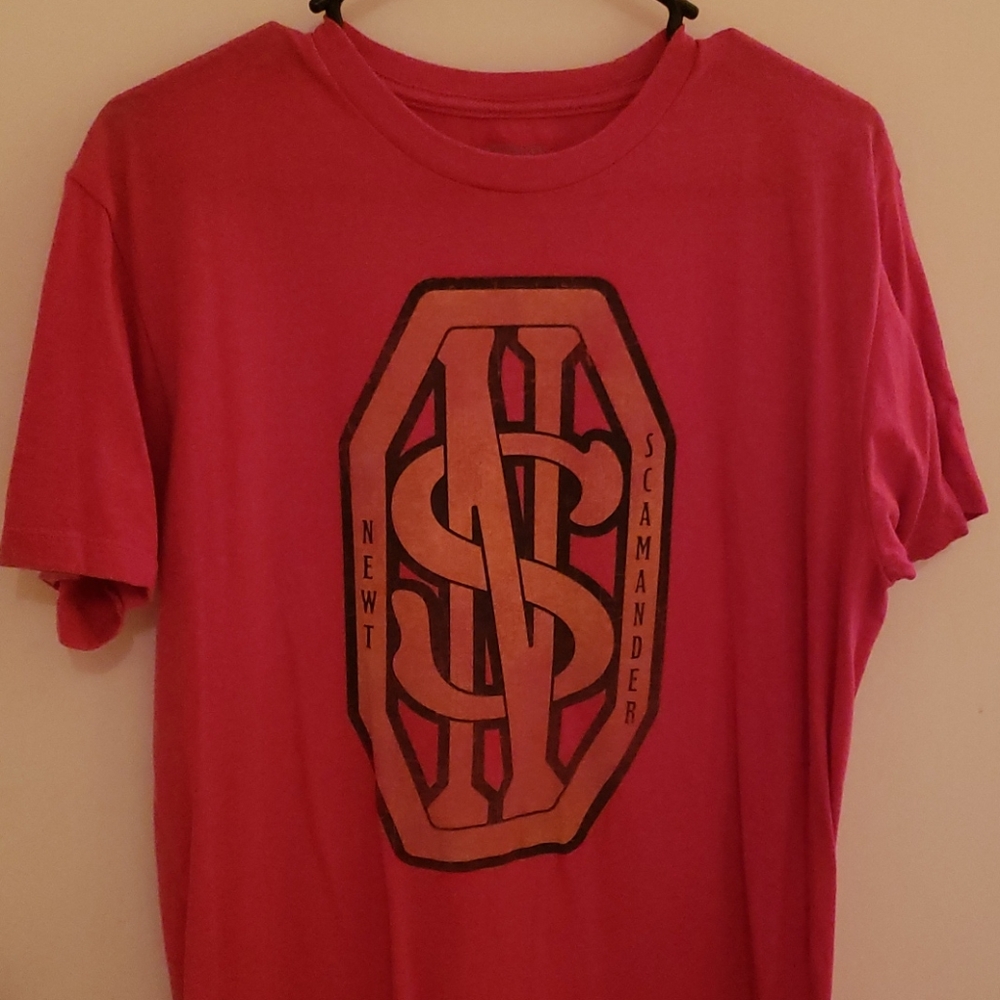 *BOGO FREE* Fantastic Beasts T Shirt